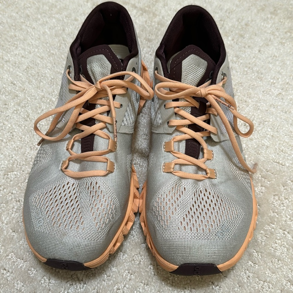 Oncloud sneakers